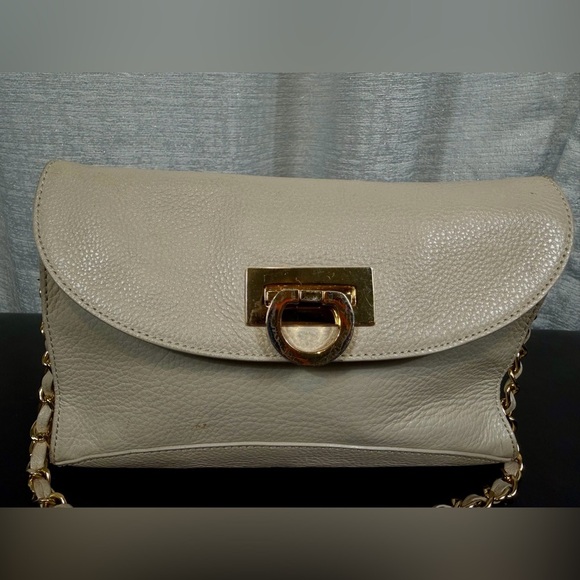 💫 Kate Landry Beige Pebbled Leather Crossbody Bag w/ Gold Chain Strap ✨ - Picture 4 of 11